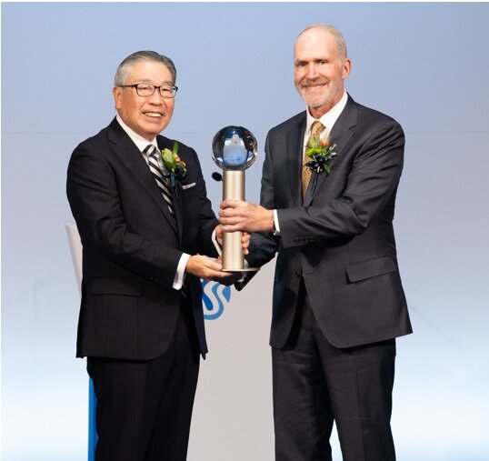 贈賞 ジャクソン教授