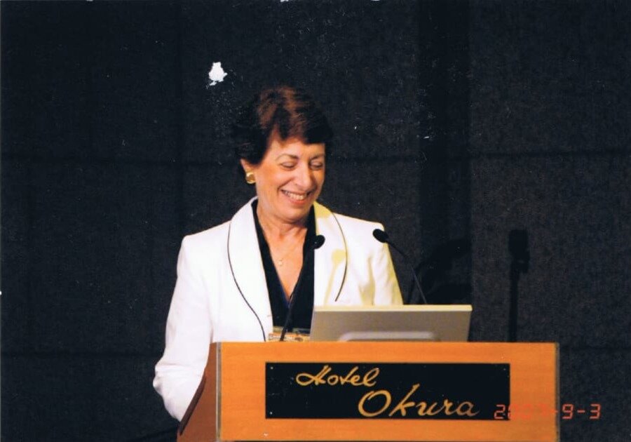 Dr. Birnbaum speaking at DIOXIN 2007